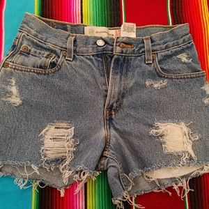 Light Wash Levis Shorts
